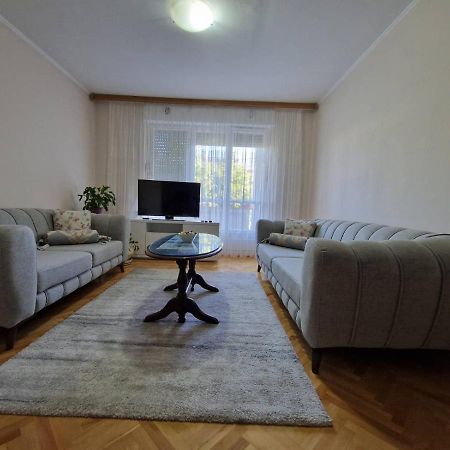 Apartman Zeljko 莫斯塔尔 外观 照片